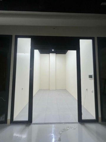 Срочно продается магазин в Торговом центре "STROYMART"