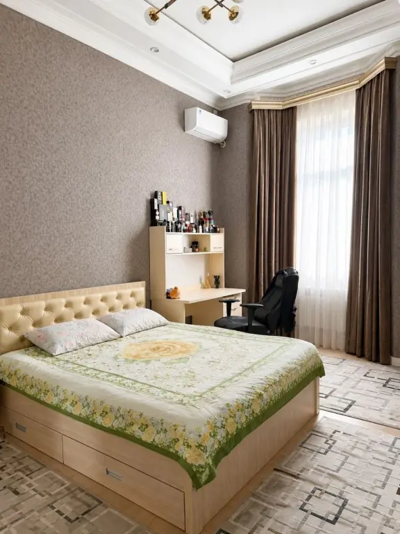 Продается дом Бий Никитина. 3,1 соток. 3 уровня дом. 350м²