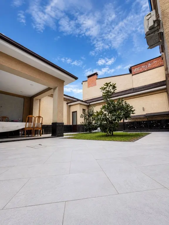 Продается дом Бий Никитина. 3,1 соток. 3 уровня дом. 350м²