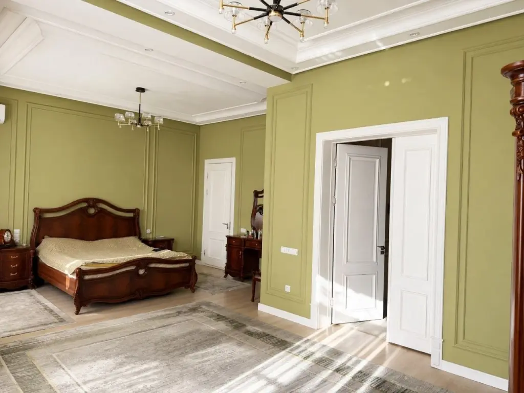 Продается дом Бий Никитина. 3,1 соток. 3 уровня дом. 350м²