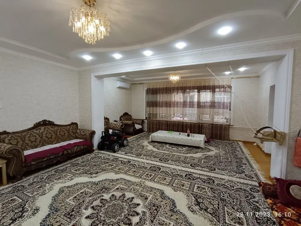 Мирзо Улугбекский р-он продается Дом. ул. Циалковская. 4 соток. 3 уровня.