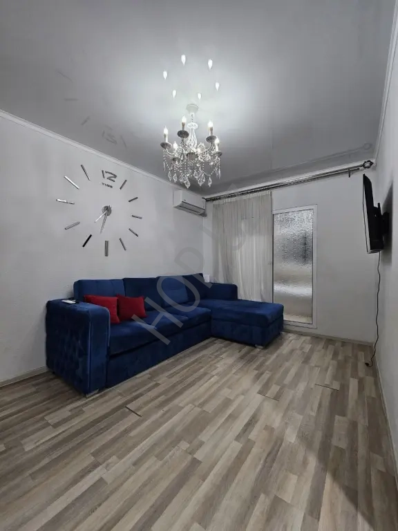 Аренда. Буюк Ипак Йули 1в2/4/4 42м².