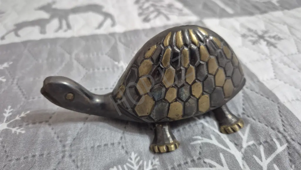 Продам черепеху латунь
