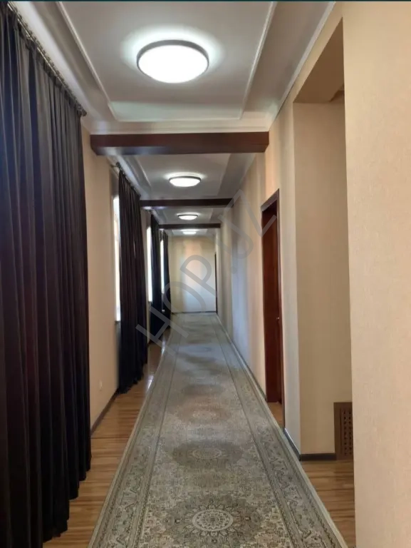 Мирзо Улугбекский р-он Дархан. продается Дом 2 уровня.520м²