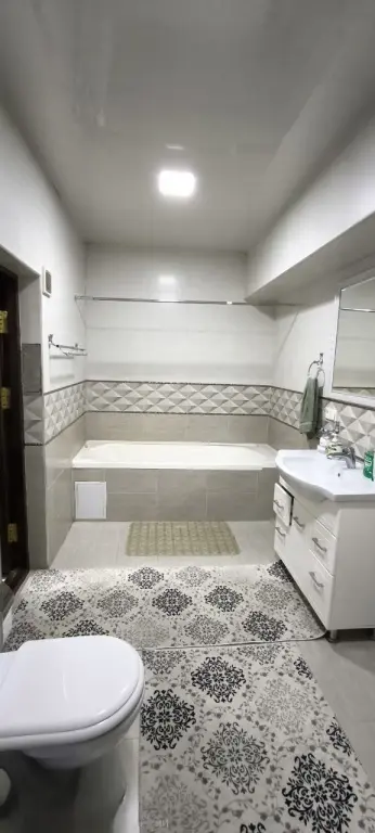 Дархан. 3/2/18 80м² Хамид Алимджана.