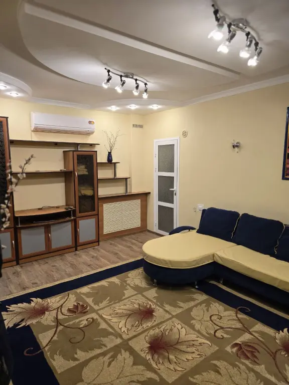 Аренда квартиры Мирабадский район метро Космонавтов 1в2/4/7 69м²