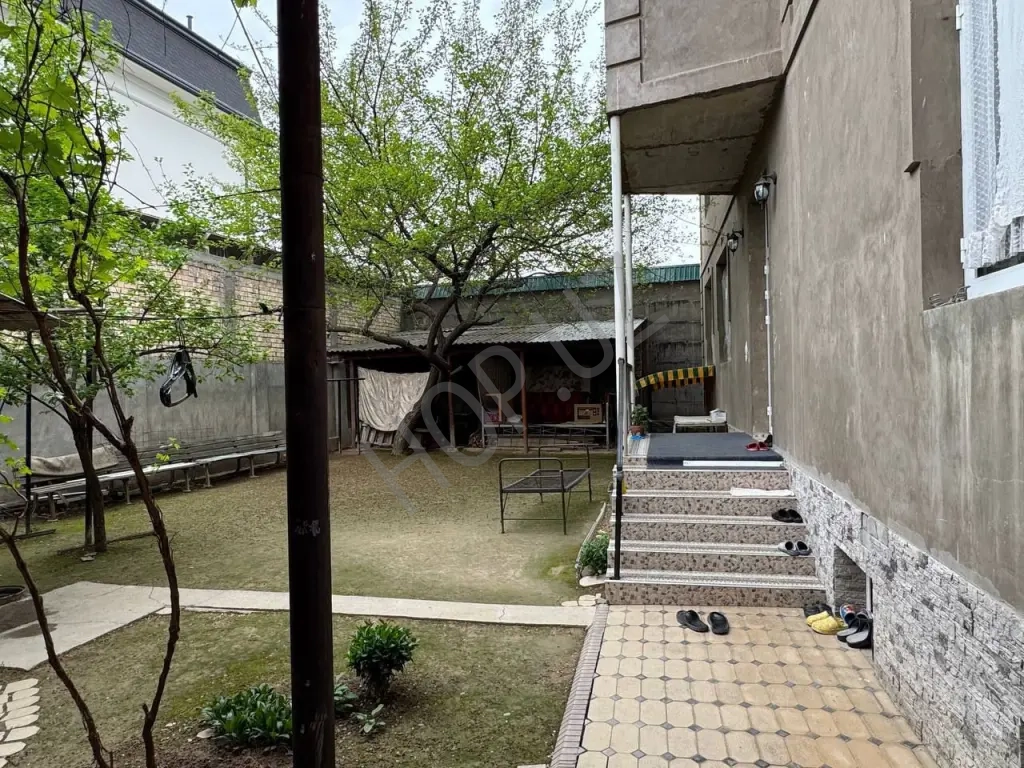 Мирзо Улугбекский р-он Продается дом. Военный госпиталь Инха. 3 уровня. 137м²