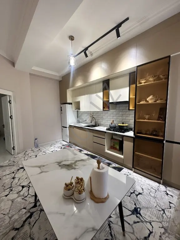 Мирзо Улугбекский р-он ул. Темур Малик Ялангач. Эко базар. 3/4/6 78м²