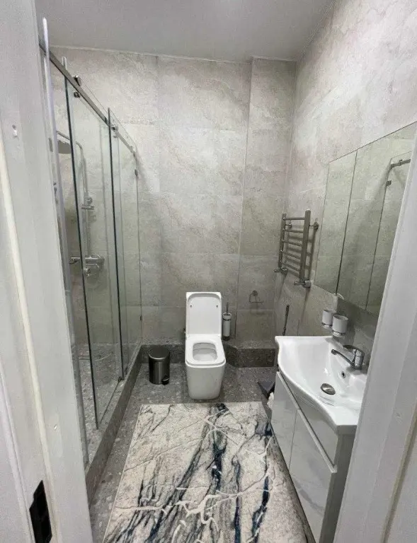 Аренда квартиры. Мирзо Улугбекский район. Максим Горького 3/3/10. 120м²