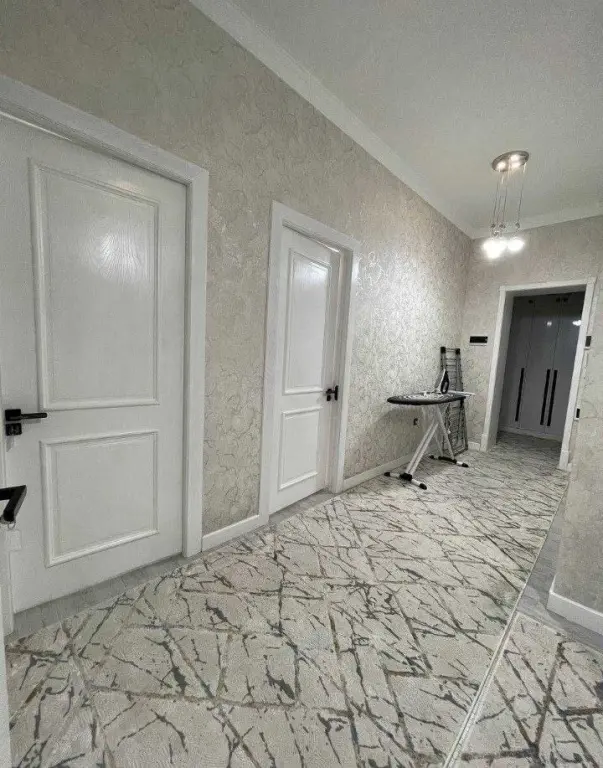 Аренда квартиры. Мирзо Улугбекский район. Максим Горького 3/3/10. 120м²