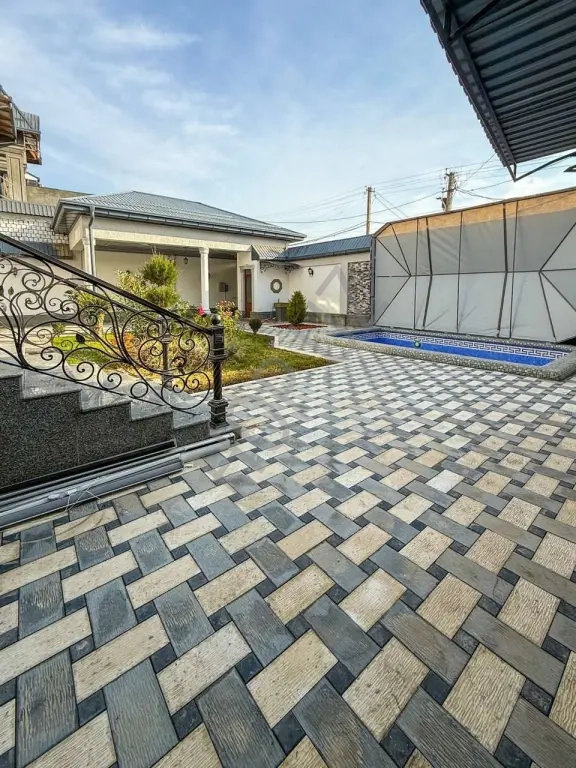 дом на Циалковского Мирзо Улугбекский р-он. 250м². 4 соток.