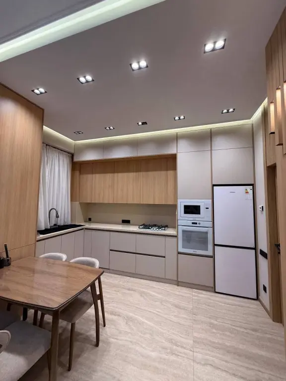 Аренда квартиры. Дархан Авеню 3/3/13 65м²