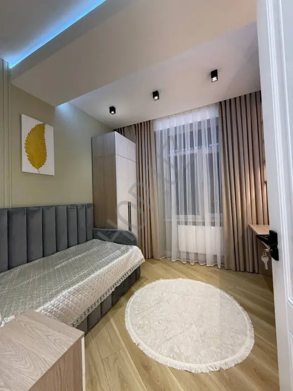 Паркентский. 4/13/15. 90м². Новостройка