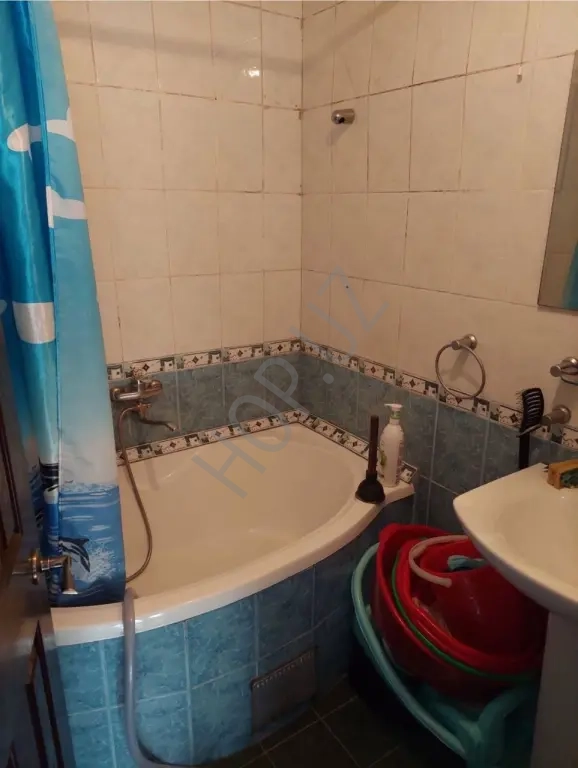 Мирзо Улугбекский р-он Феруза. 2/2/4 68м² Кирпич