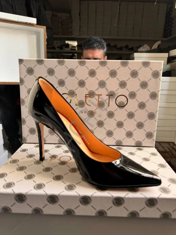 женские кожаные туфли