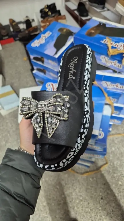 шикарная кожаная обувь