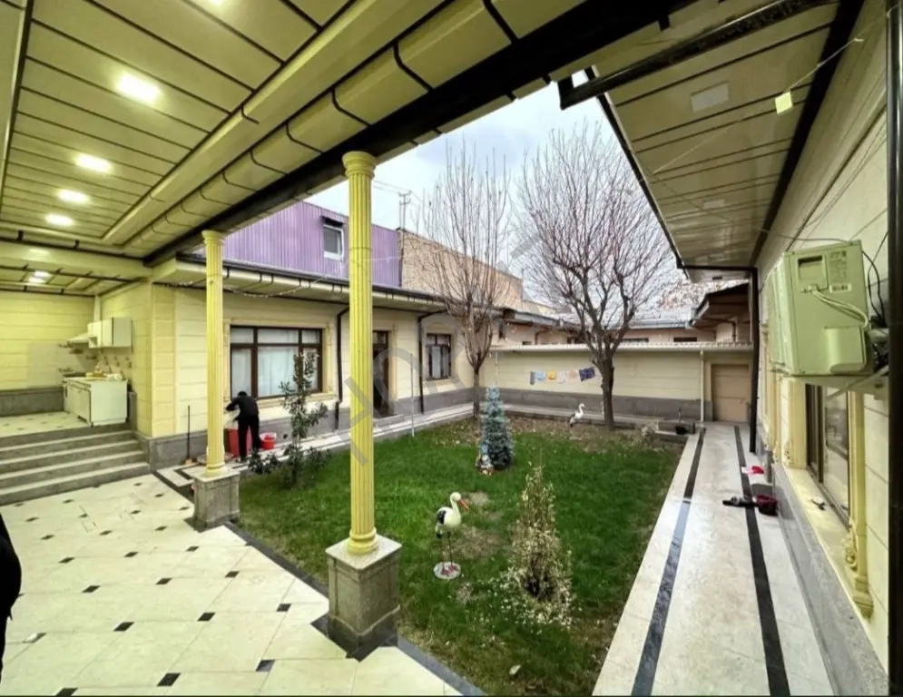 Академ городок Продаётся дом. 7 комнат. 320м²