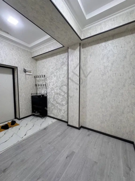 Продаётся 1-комнатная  квартира в ЖК “Neo House”Узбум Ориентир: метро Дустлик1/8/10. 42 м²