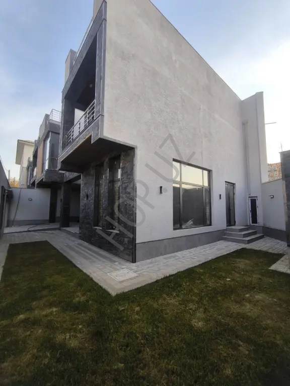 Мирзо Улугбекский р-он. Ул. Севастопольская. Евро дом.