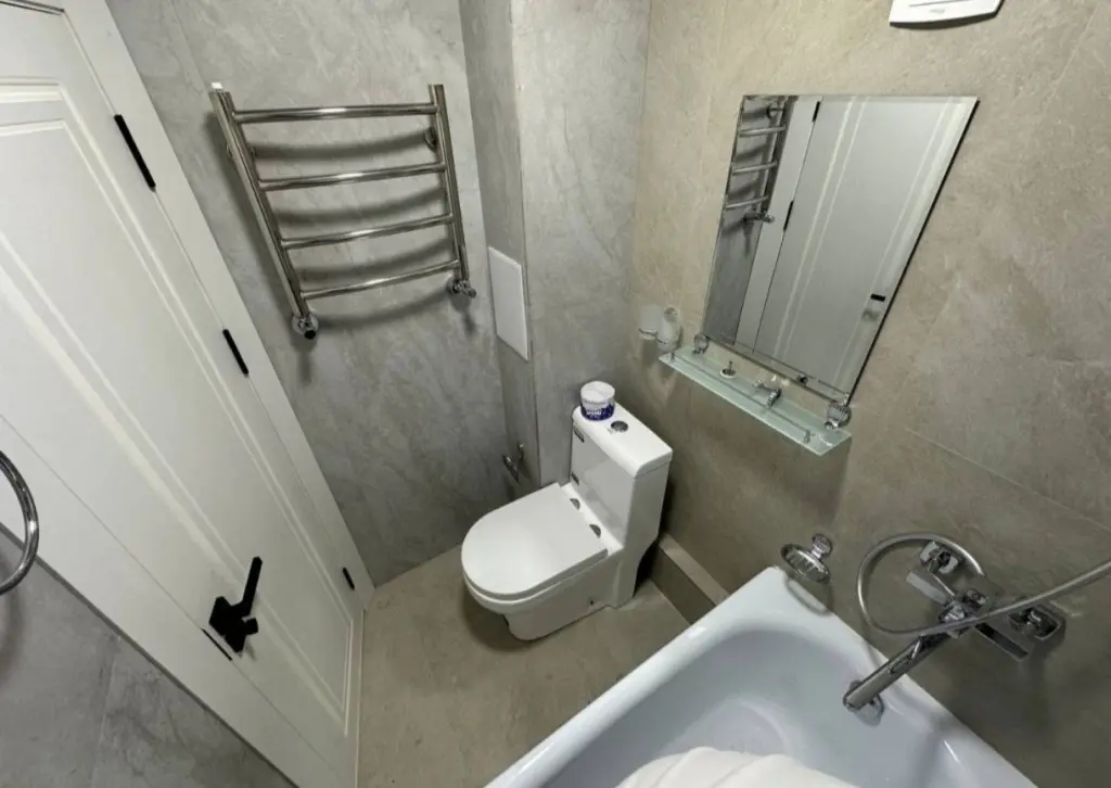 Аренда Буюк Ипак Йули 2/1/4. 33м².
