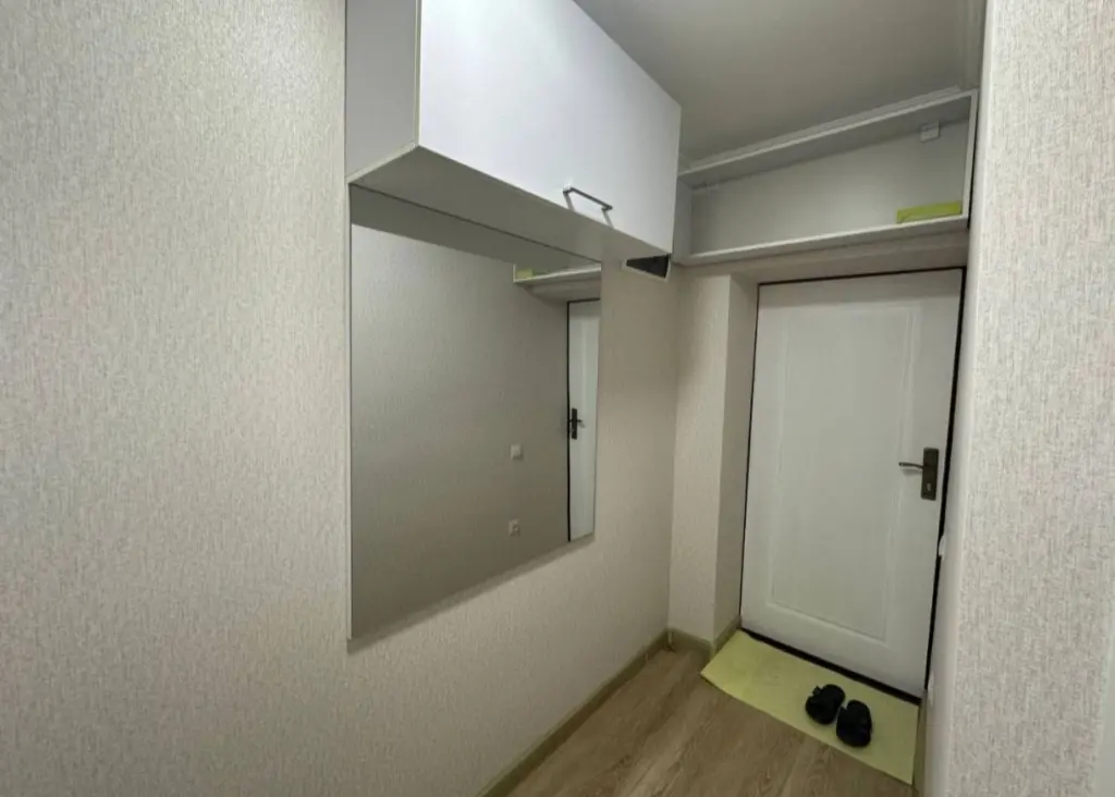 Аренда Буюк Ипак Йули 2/1/4. 33м².