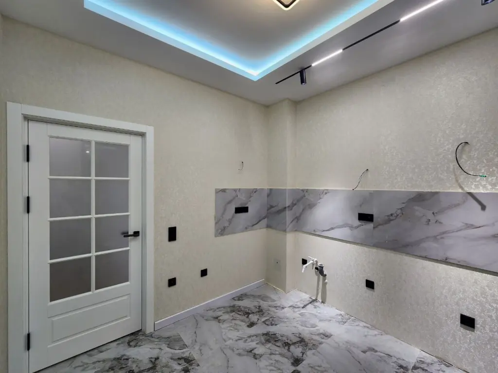 Яшнабадский район Авиасозлар Лисунова 45м² 2/2/3. новостройка.