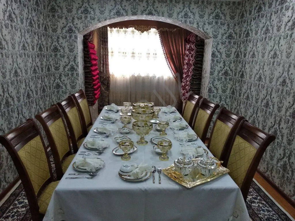 Мирзо Улугбекский р-он Ттз-2 3/2/4 75м² Кирпич 77 серия