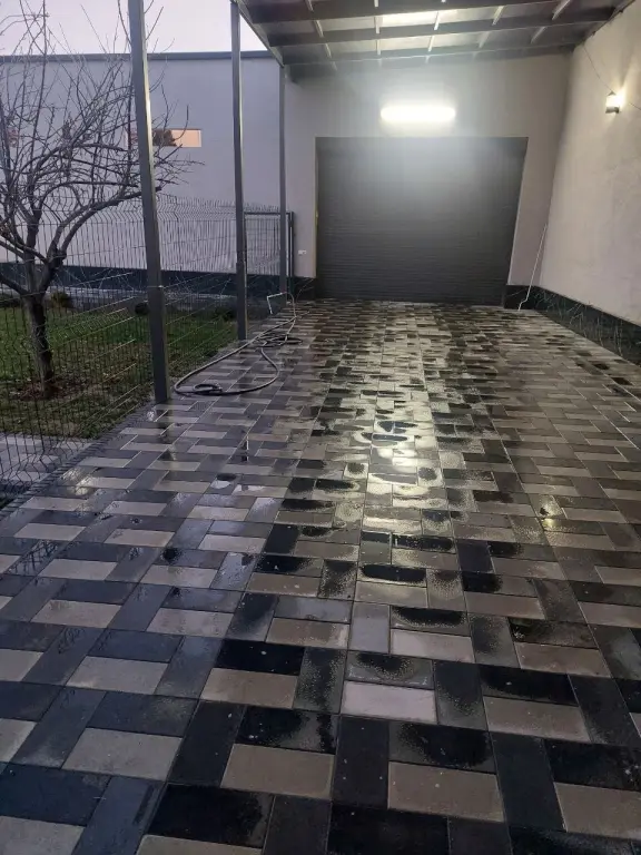 Продается Дом 200м². Мирзо Улугбекский р-он Геофизика махалля Заковат. 6 соток.