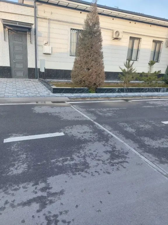 Продается Дом 200м². Мирзо Улугбекский р-он Геофизика махалля Заковат. 6 соток.