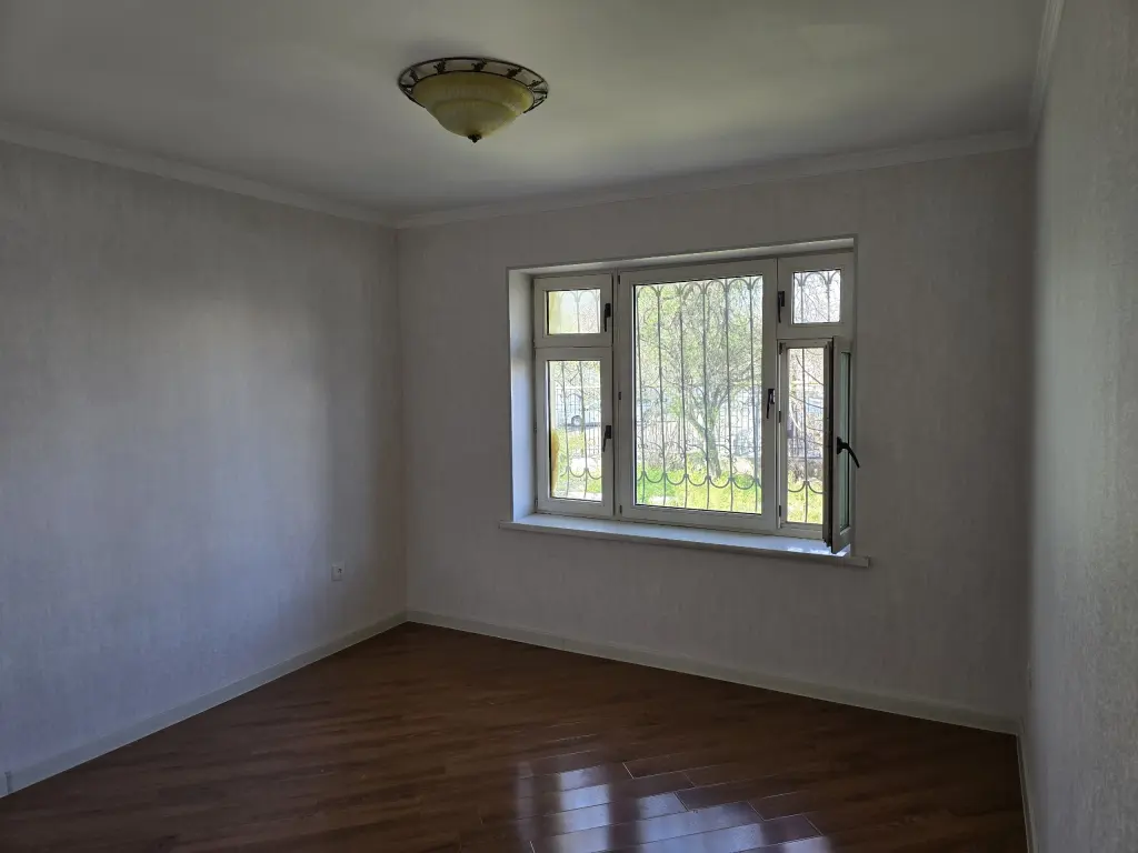 Аренда Юнусабад Ц-6 2/1/4 80м²