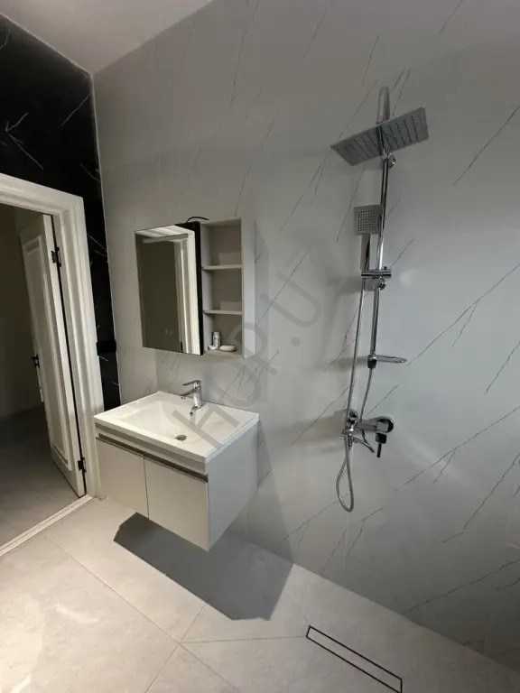 Мирзо Улугбекский р-он БИЙ Сайрам. 380м²