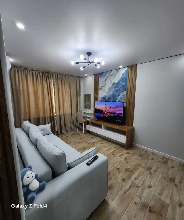 Мирзо Улугбекский р-он Ялангач 1/3/4 28м² Кирпич