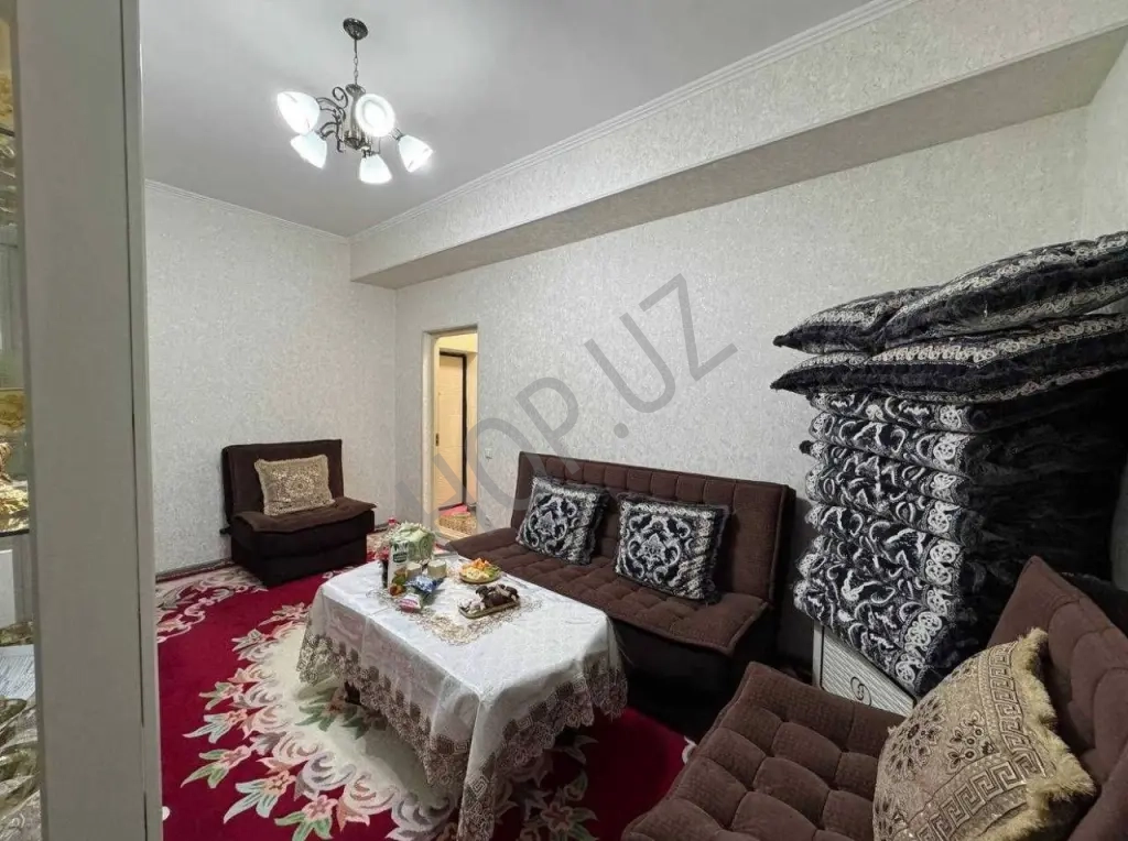 Яшнабадский р-он Шастри. 2/1/4 42 м² Кирпич.