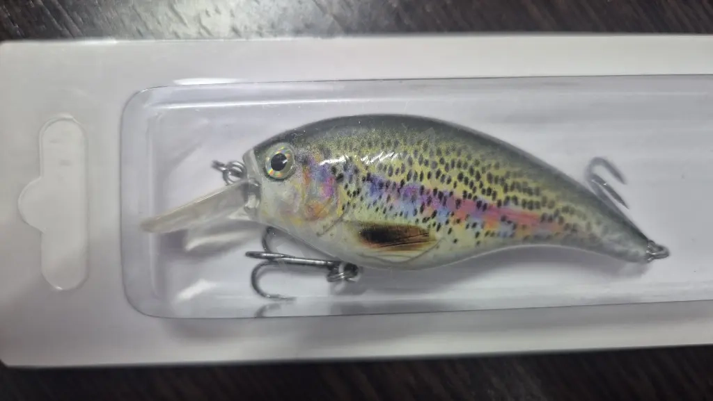 Продаю воблер для рыбалки