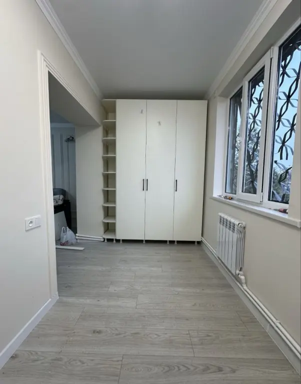 Аренда квартирыБуюк Ипак Йули 1/4/4 40м² Кирпич