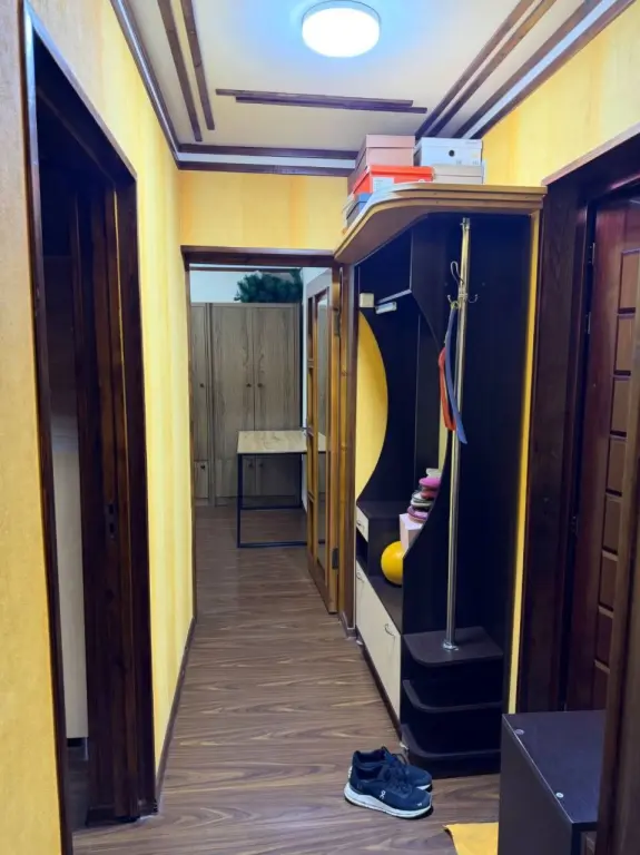 Аренда. Буюк Ипак Йули. 2/2/4, 50м².