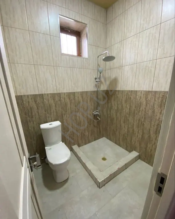 Циалковский. прлдается дом. 250м². 3 уровня.