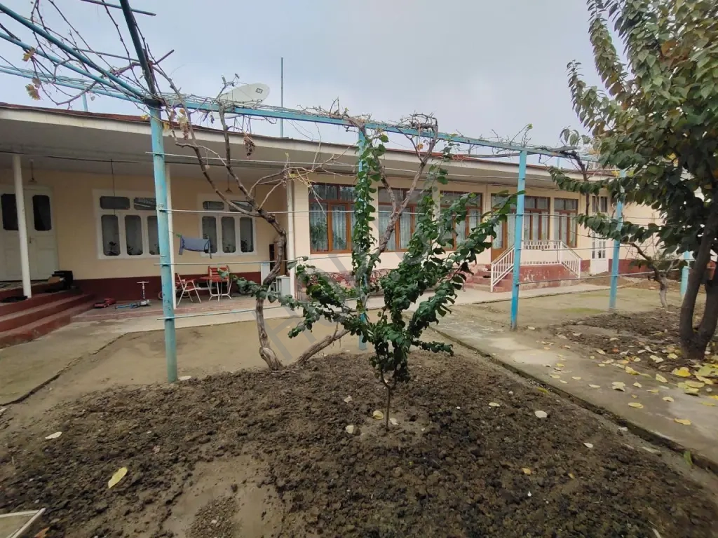 продается Участок с Домом 6.89 соток.