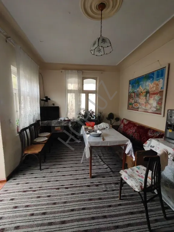 продается Участок с Домом 6.89 соток.