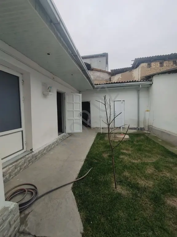 Дом в Мирзо Улугбекском районе. Бий ул. Туртарык. 1,8 соток