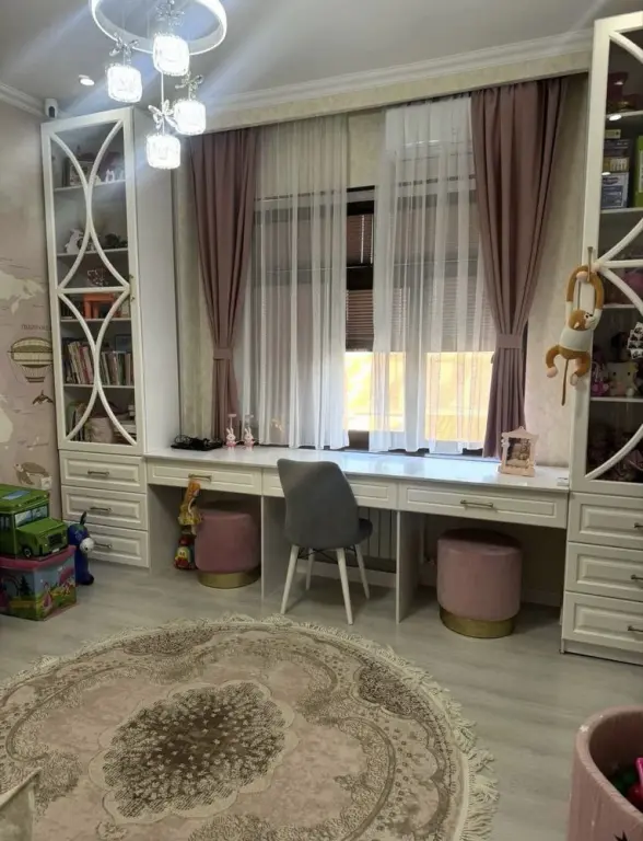 Продается Дом. Феруза Греческий городок. 2 соток. 2 уровня. 160м²