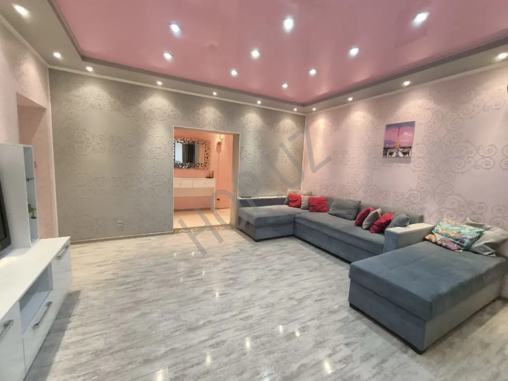 Яшнабадский р-он Паркентский 4в5/1/9 130м²