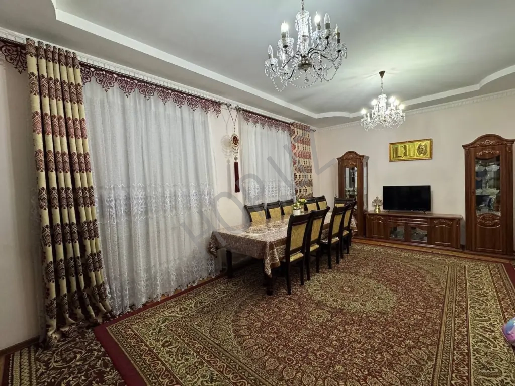 Продается Дом. Мирзо Улугбекский р-он Военный Госпиталь. 2 уровня. 137м²