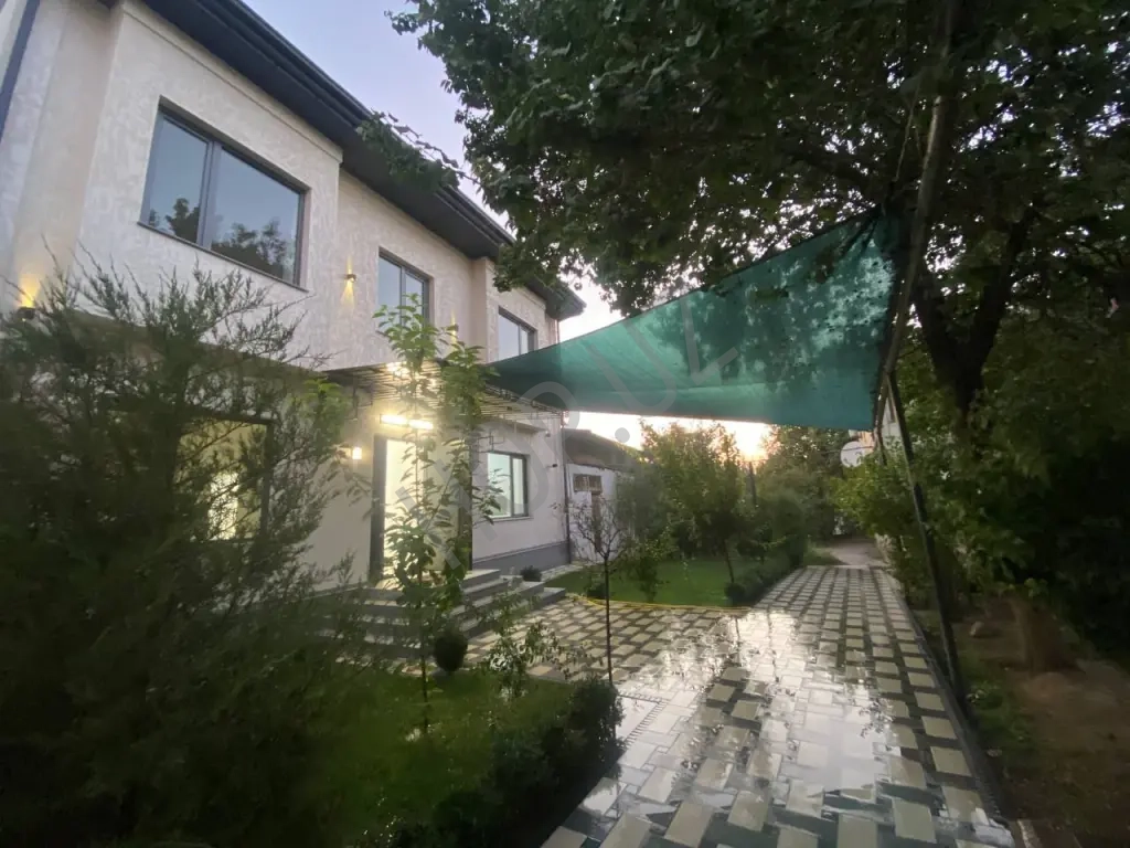 продается Таунхаус 2 уровня. 150м² Мирзо Улугбекский р-он Академ Городок