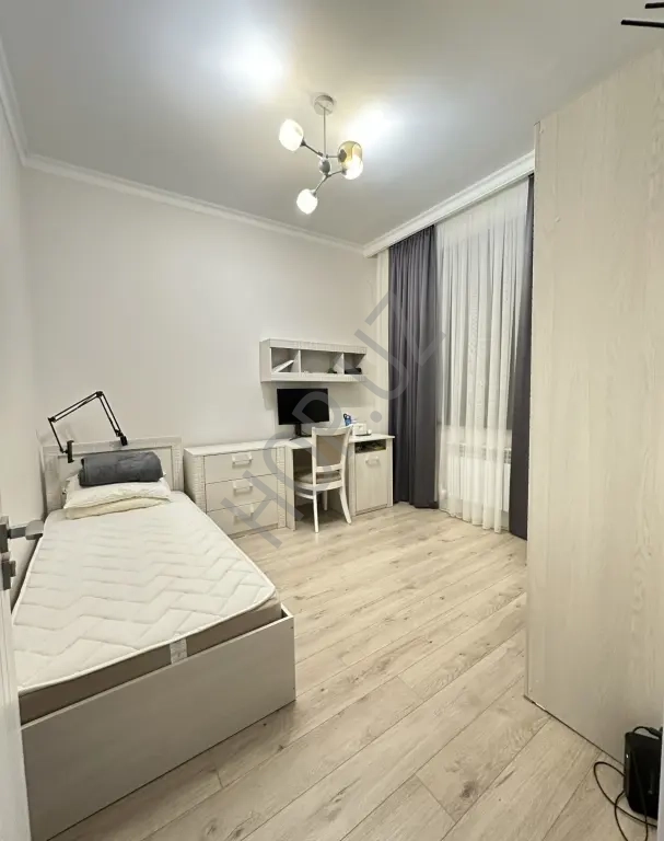 Дурмень Кибрайский район. Таунхаус 3 уровня 250м²