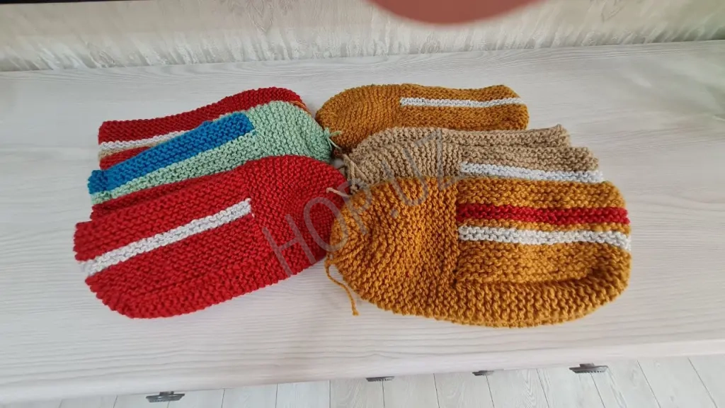 Тапочки вязанные ручной работы