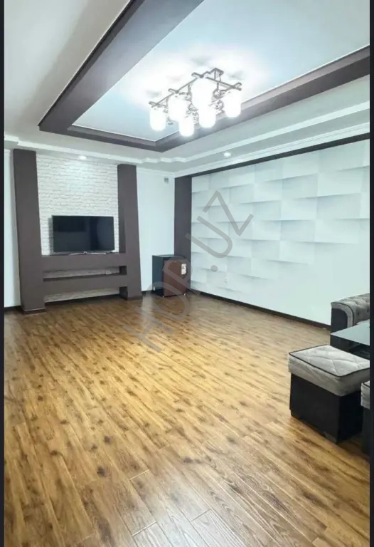 Центр Луначарского Новостройка 2/0+1/4 90м²