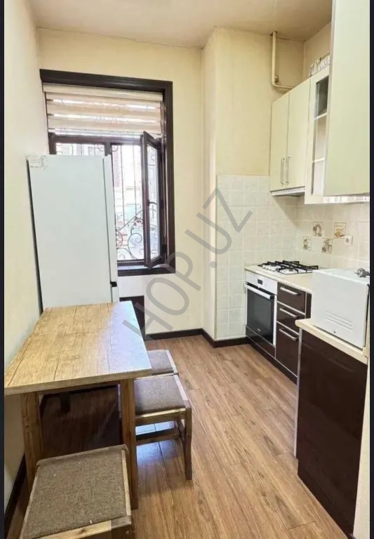 Центр Луначарского Новостройка 2/0+1/4 90м²