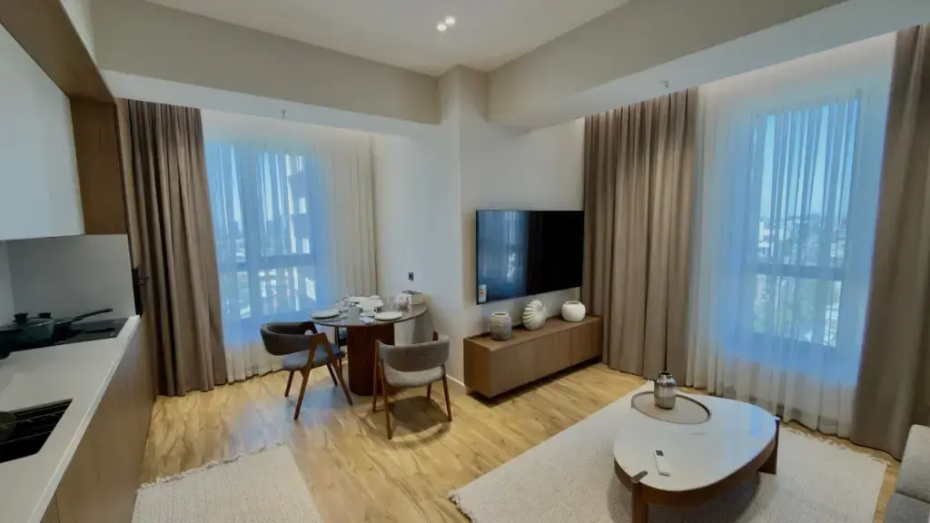 Modera Towers: 1 xonali kvartira ijaraga, 47 m², 18/26