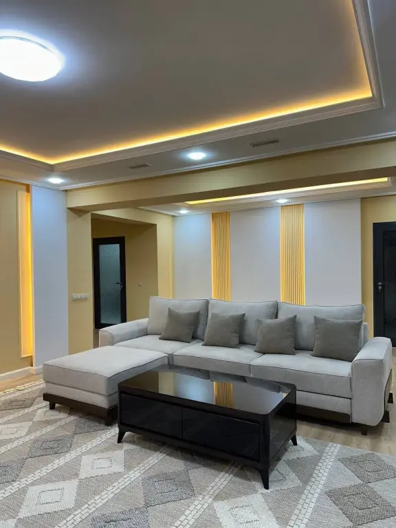 Аренда Дома. Центр Луначарского. 3 уровня. 380м²
